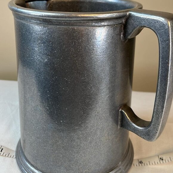 Vintage Wilton Armetale Tavern Pitcher 7.33' Tall BarMaid Mancave Renaissance - Picture 3 of 8